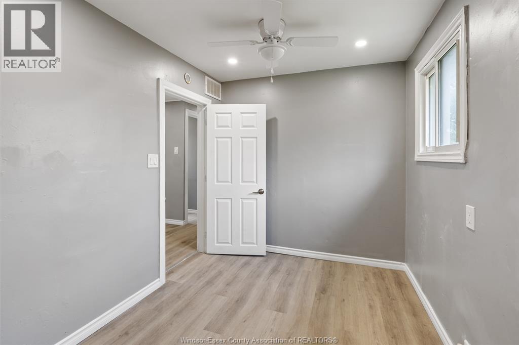 1016 Hickory Road, Windsor, Ontario  N8Y 3S1 - Photo 8 - 26023129