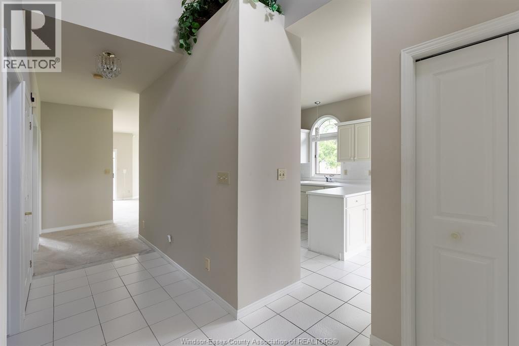 4653 Dali Court, Windsor, Ontario  N9G 2M8 - Photo 4 - 26023086