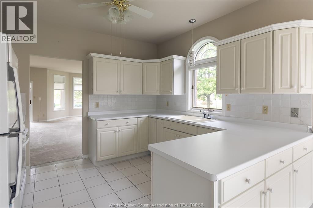 4653 Dali Court, Windsor, Ontario  N9G 2M8 - Photo 6 - 26023086