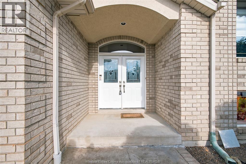 1596 Morningstar Avenue, Windsor, Ontario  N8P 1P9 - Photo 7 - 26023266