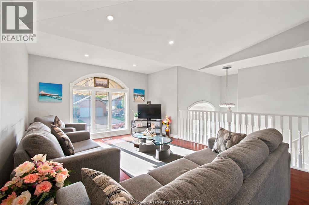 1596 Morningstar Avenue, Windsor, Ontario  N8P 1P9 - Photo 9 - 26023266