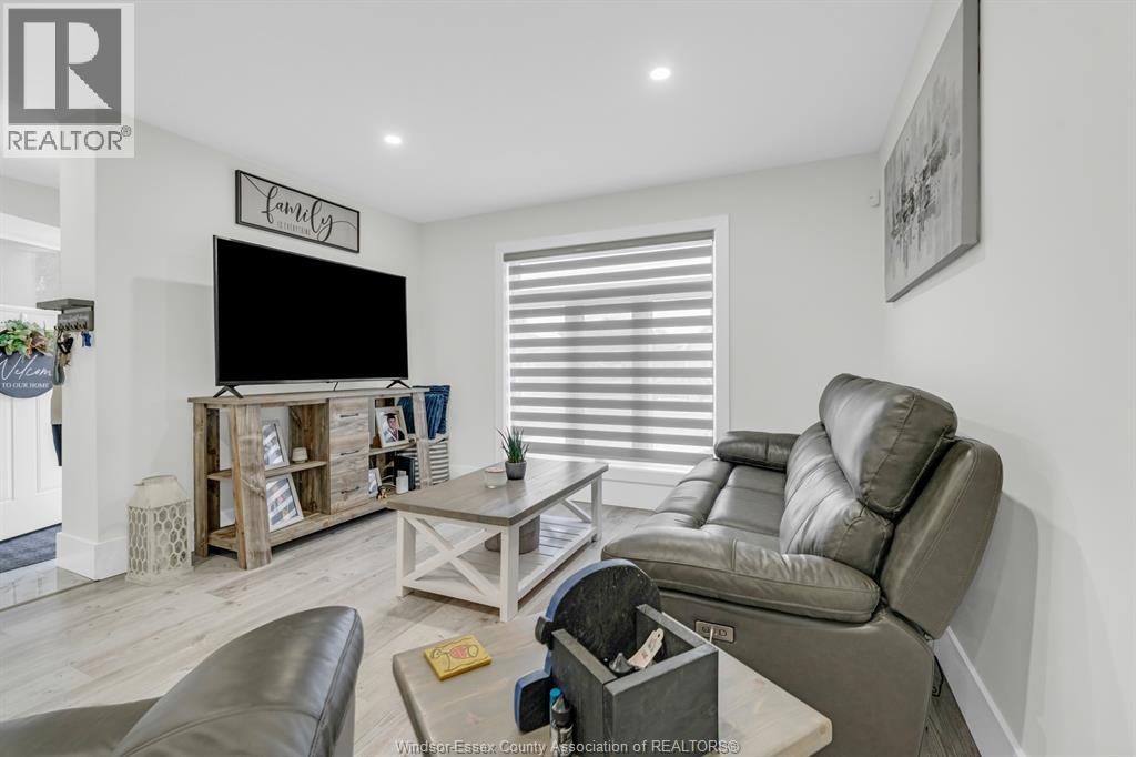 80 Laird, Essex, Ontario  N8M 1S1 - Photo 4 - 26023225