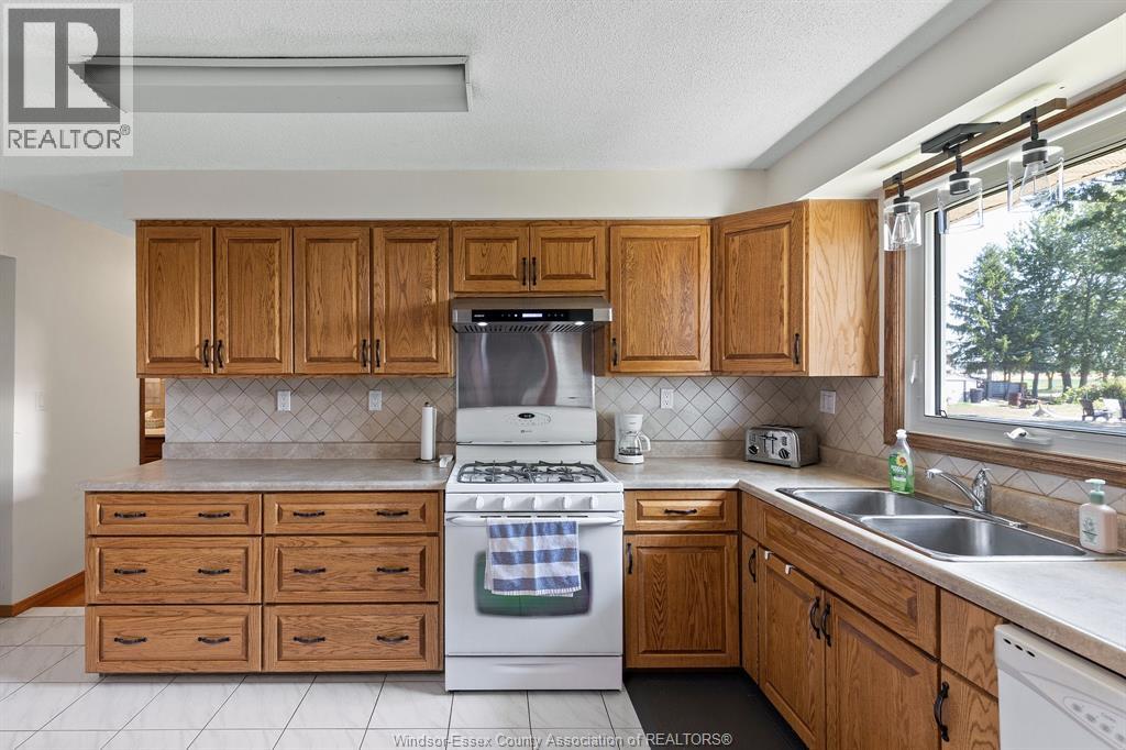 1308 County Rd 27, Lakeshore, Ontario  N0R 1A0 - Photo 9 - 26023229