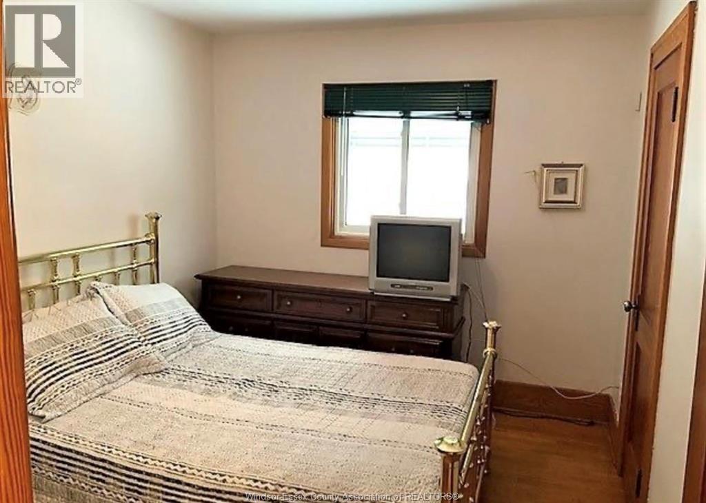 972 Parent, Windsor, Ontario  N9A 2E3 - Photo 11 - 26023220