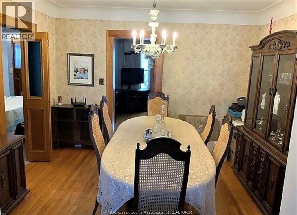 972 Parent, Windsor, Ontario  N9A 2E3 - Photo 4 - 26023220