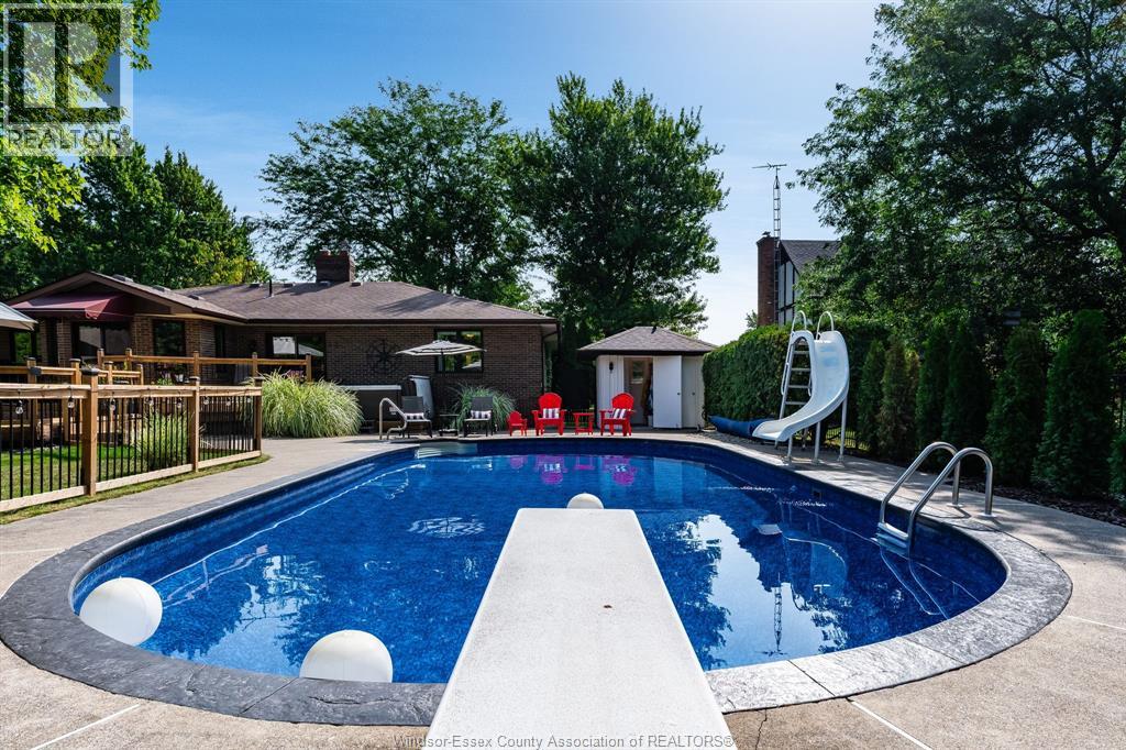 105 Pointe West Drive, Amherstburg, Ontario  N9V 3P1 - Photo 2 - 26023293