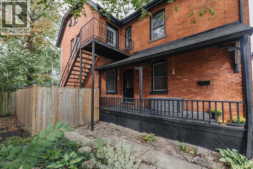 753 Walker Road, Windsor, Ontario  N8Y 2N2 - Photo 3 - 26023251