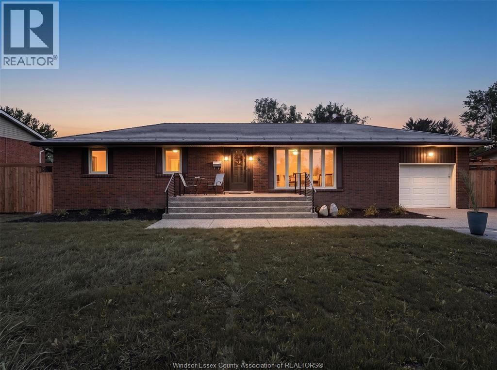 825 MORTON DRIVE, LaSalle, Ontario