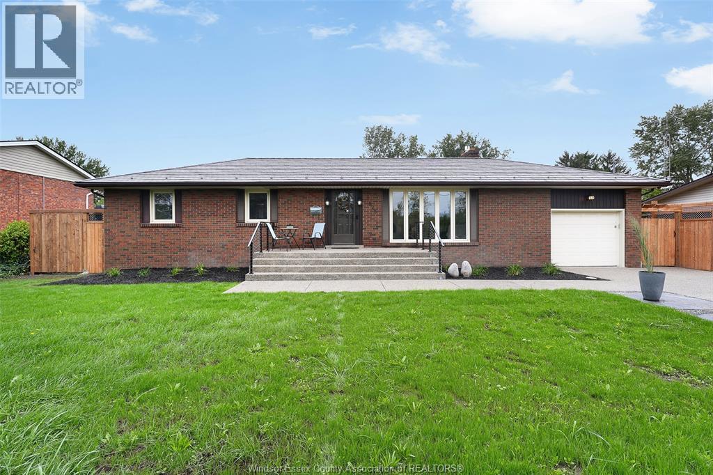 825 Morton Drive, Lasalle, Ontario  N9J 3V3 - Photo 4 - 26023069