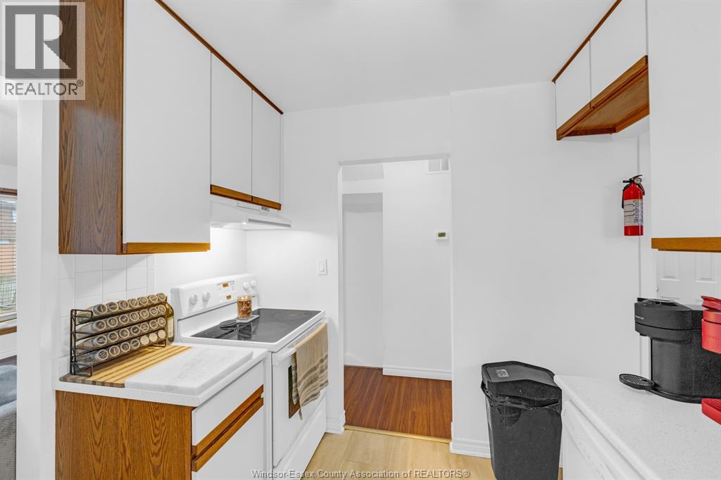 6312 Thornberry, Windsor, Ontario  N8T 3A2 - Photo 11 - 26023320
