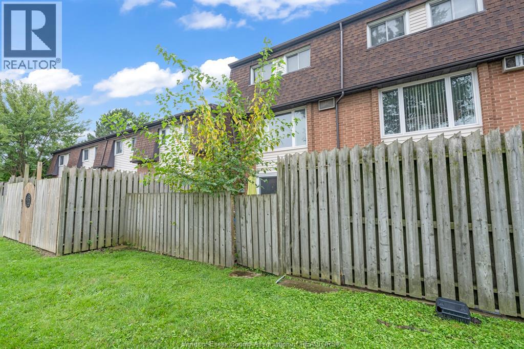 6312 Thornberry, Windsor, Ontario  N8T 3A2 - Photo 37 - 26023320