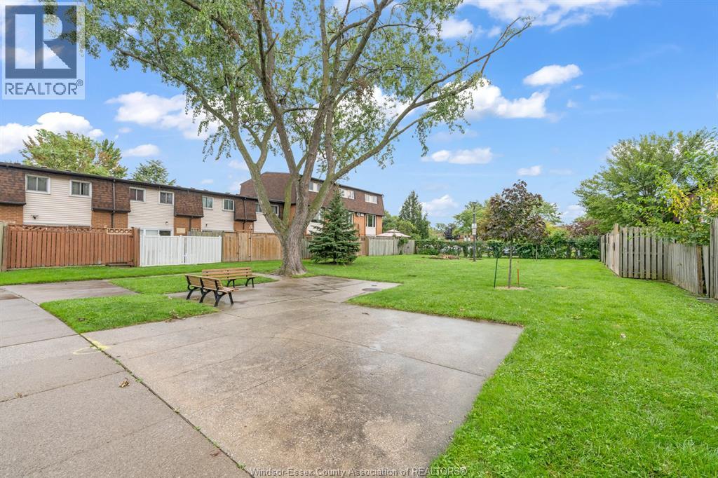 6312 Thornberry, Windsor, Ontario  N8T 3A2 - Photo 41 - 26023320