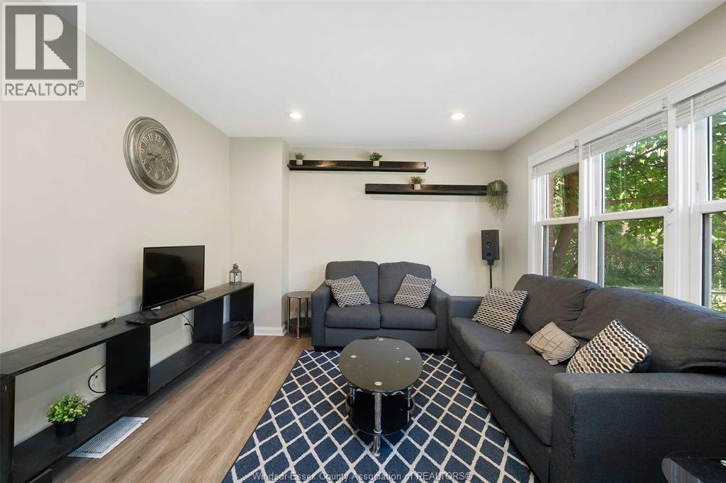 2244 Vercheres Avenue, Windsor, Ontario  N9B 1P1 - Photo 7 - 26020416