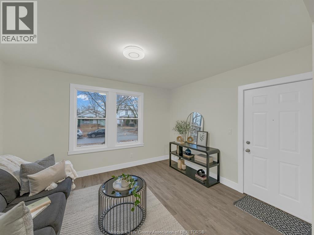 557 Cameron Unit# 3, Windsor, Ontario  N9B 1Y9 - Photo 2 - 26023308