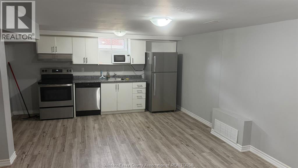 3580 Mckay Aven (Lower Unit), Windsor, Ontario  N9E 2R9 - Photo 6 - 26023338