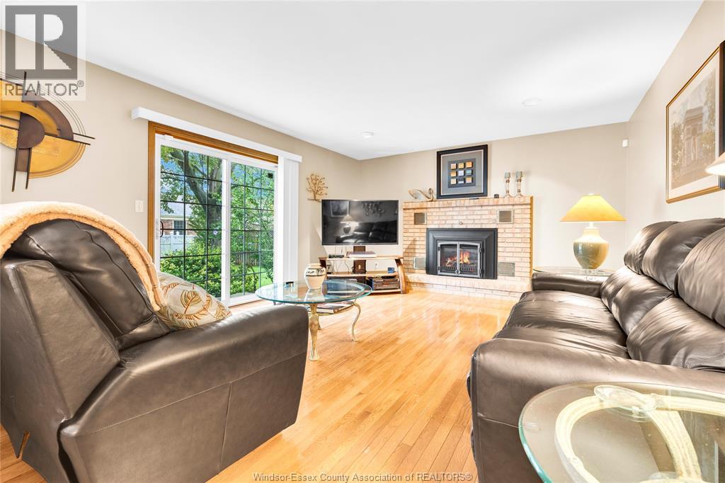 219 Hyde Park, River Canard, Ontario  N9V 3R3 - Photo 12 - 26023326