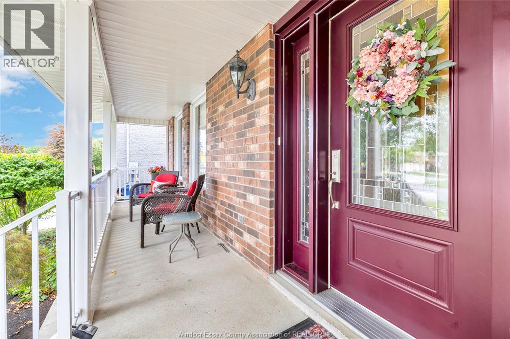 219 Hyde Park, River Canard, Ontario  N9V 3R3 - Photo 6 - 26023326