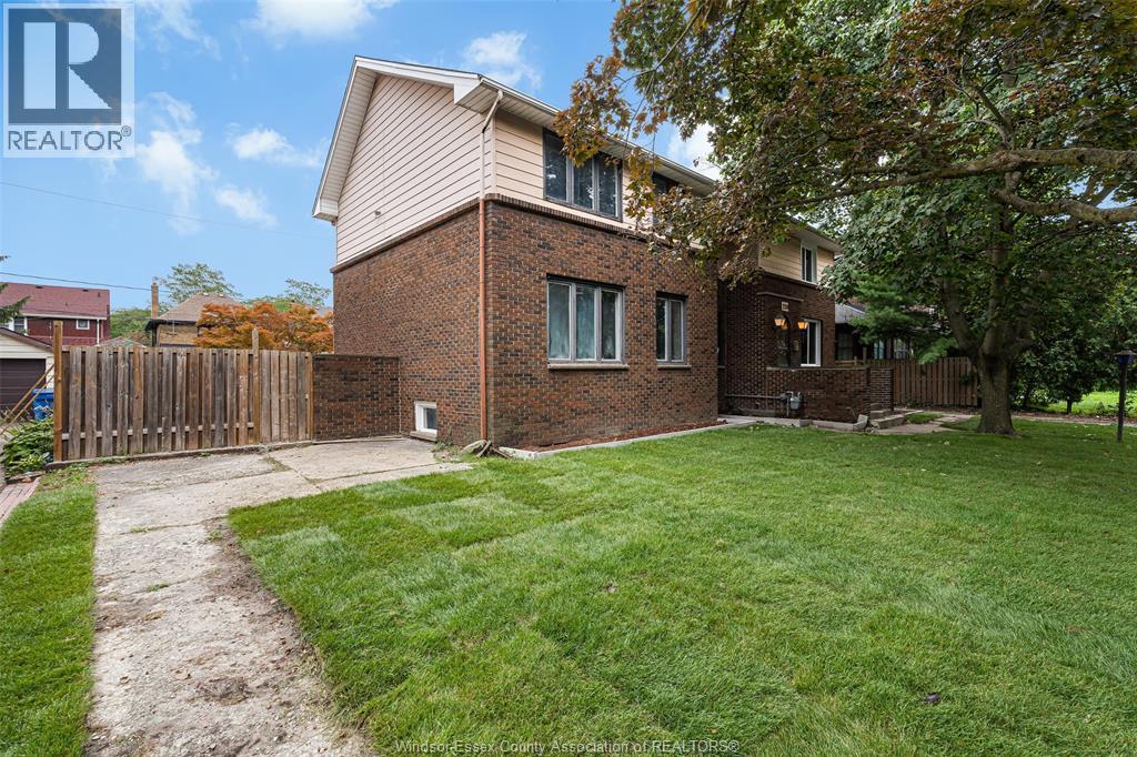 2268 Victoria Avenue, Windsor, Ontario  N8X 1R1 - Photo 3 - 26023219