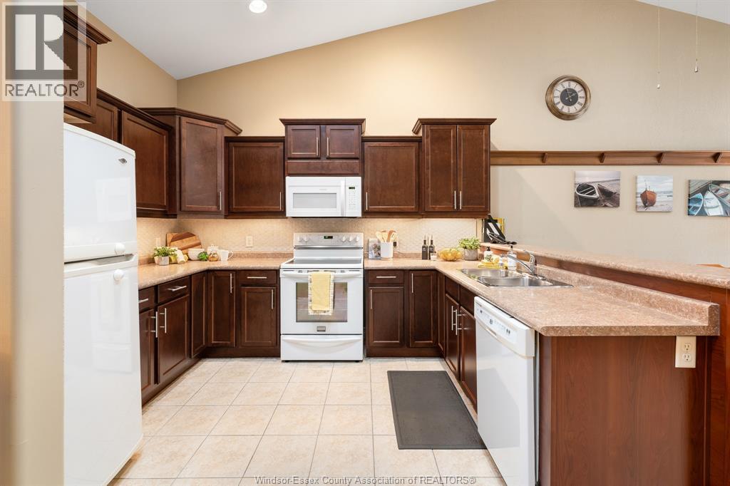 99 Anfred Street, Leamington, Ontario  N8H 5L4 - Photo 10 - 26022921