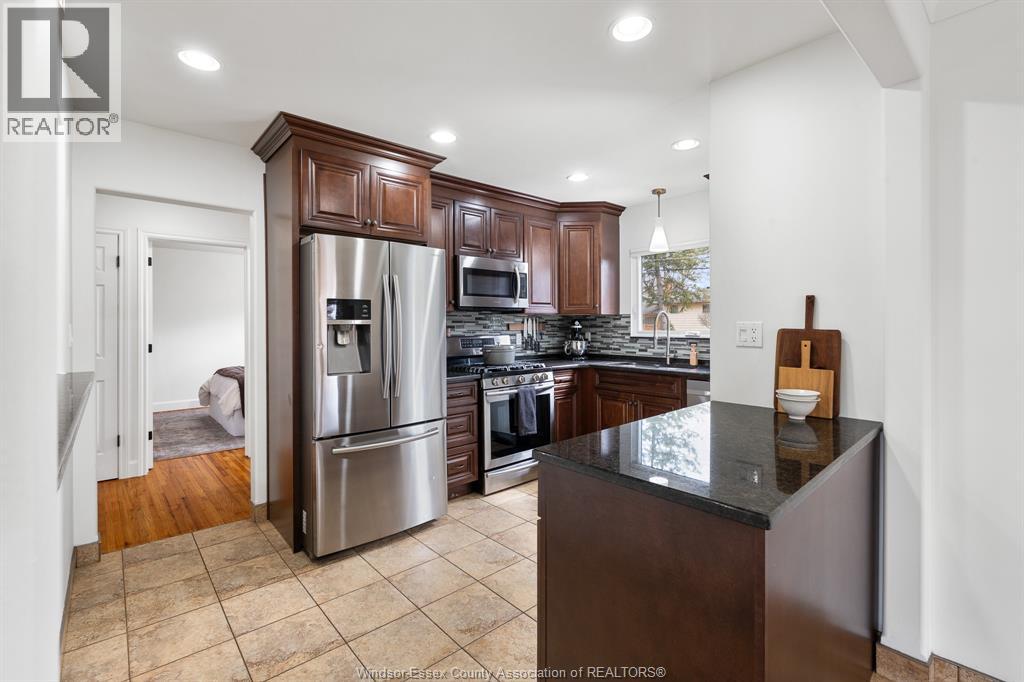 735 Lounsborough, Windsor, Ontario  N9G 1G1 - Photo 14 - 26023364