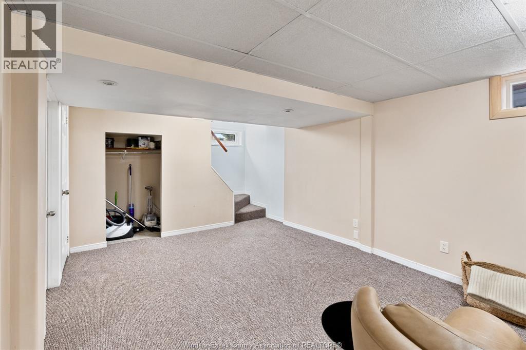 735 Lounsborough, Windsor, Ontario  N9G 1G1 - Photo 24 - 26023364