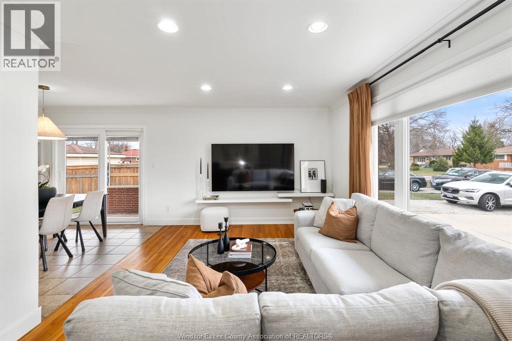 735 Lounsborough, Windsor, Ontario  N9G 1G1 - Photo 6 - 26023364