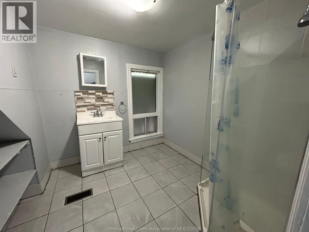 3153 Peter Street Unit# Upper, Windsor, Ontario  N9C 1H3 - Photo 9 - 26023367