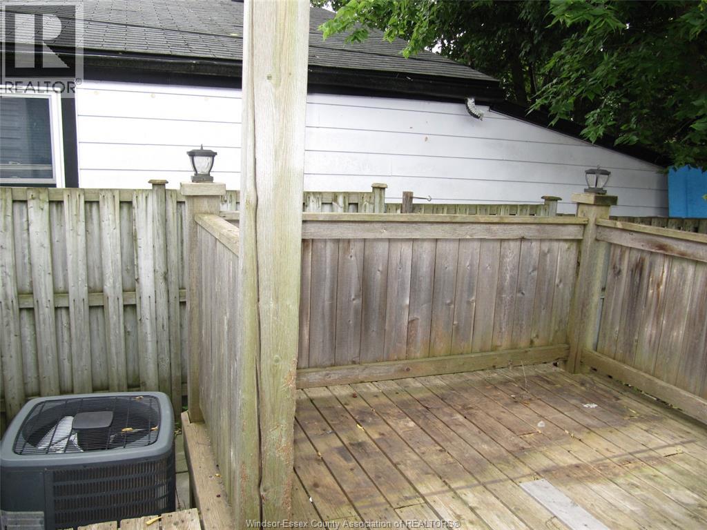 240 George St, Amherstburg, Ontario  N9V 2E9 - Photo 17 - 26023337