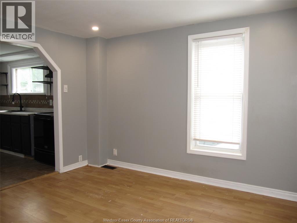 240 George St, Amherstburg, Ontario  N9V 2E9 - Photo 2 - 26023337