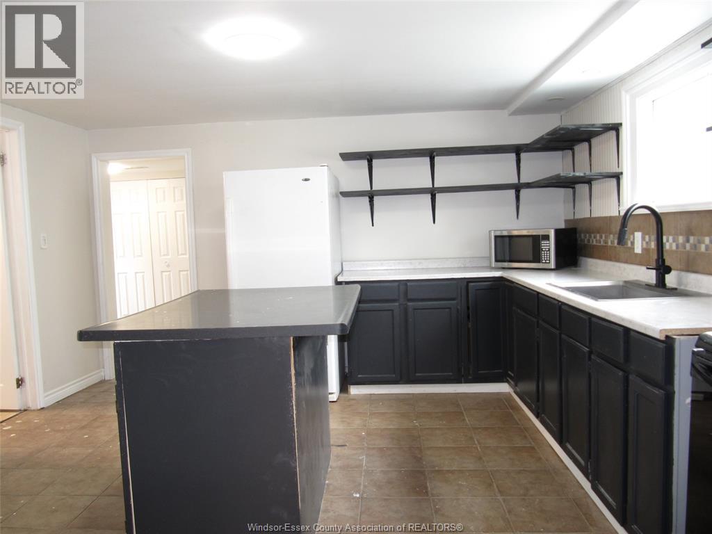 240 George St, Amherstburg, Ontario  N9V 2E9 - Photo 4 - 26023337