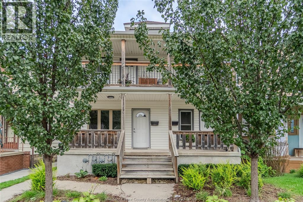 248 Pierre, Windsor, Ontario  N9A 2A8 - Photo 2 - 26023180