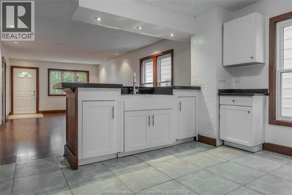 248 Pierre, Windsor, Ontario  N9A 2A8 - Photo 8 - 26023180