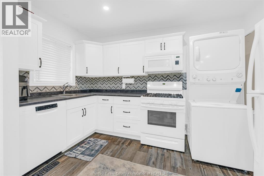 1952 Pillette, Windsor, Ontario  N8T 1P3 - Photo 11 - 26023374