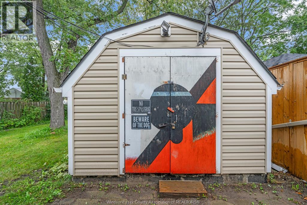 1952 Pillette, Windsor, Ontario  N8T 1P3 - Photo 38 - 26023374