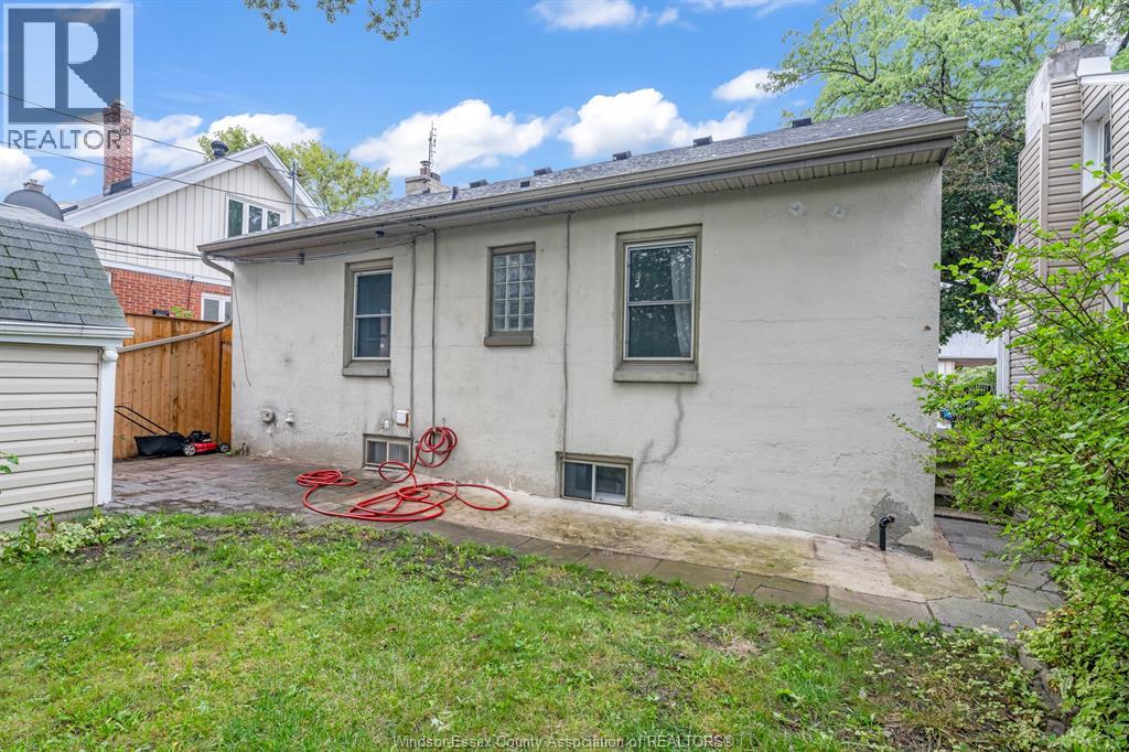 1952 Pillette, Windsor, Ontario  N8T 1P3 - Photo 41 - 26023374