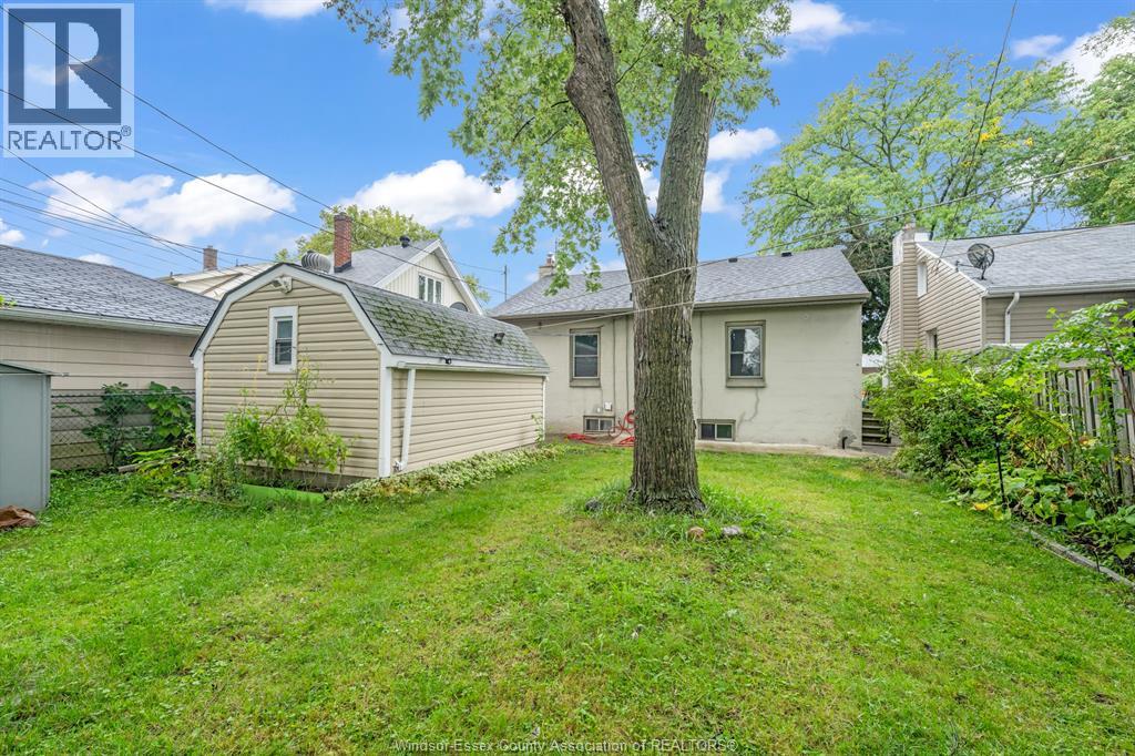 1952 Pillette, Windsor, Ontario  N8T 1P3 - Photo 42 - 26023374