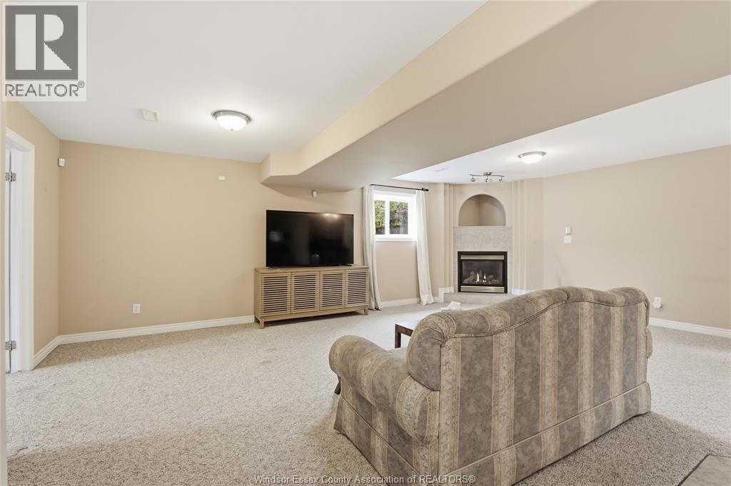 1352 Meridian, Windsor, Ontario  N9G 2Z8 - Photo 18 - 26023240