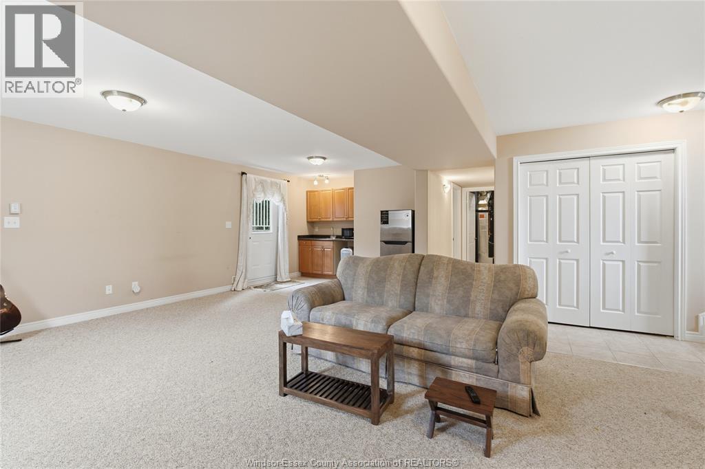 1352 Meridian, Windsor, Ontario  N9G 2Z8 - Photo 20 - 26023240