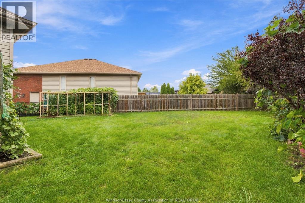 1352 Meridian, Windsor, Ontario  N9G 2Z8 - Photo 26 - 26023240