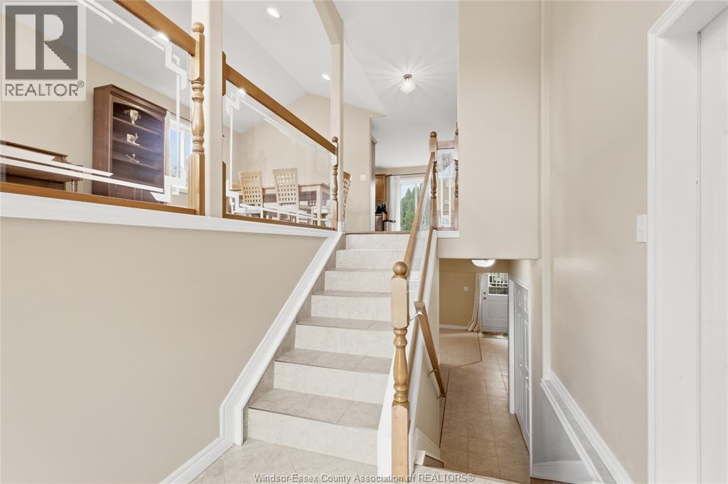 1352 Meridian, Windsor, Ontario  N9G 2Z8 - Photo 3 - 26023240
