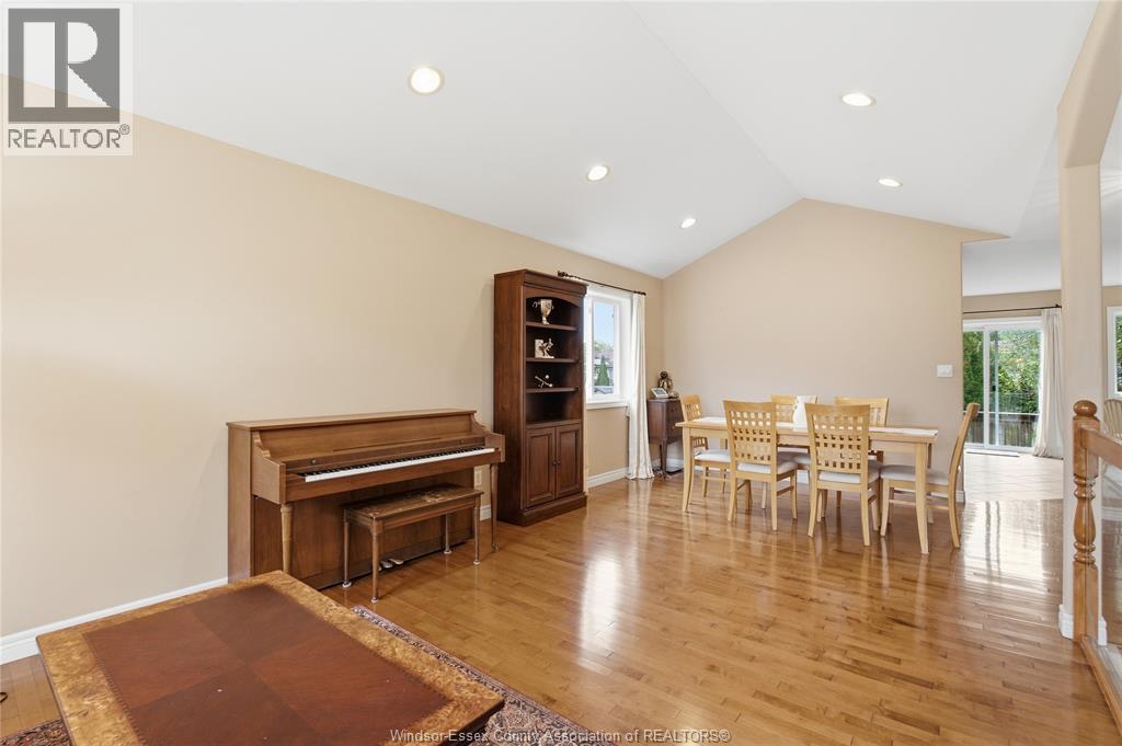 1352 Meridian, Windsor, Ontario  N9G 2Z8 - Photo 7 - 26023240
