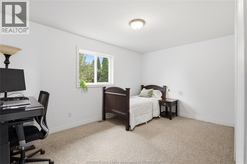 1352 Meridian, Windsor, Ontario  N9G 2Z8 - Photo 9 - 26023240