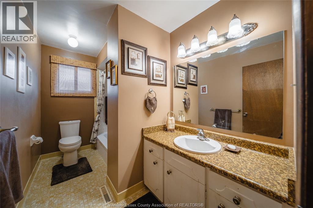 9810 Asgard Road, Windsor, Ontario  N8R 1E2 - Photo 17 - 26023064