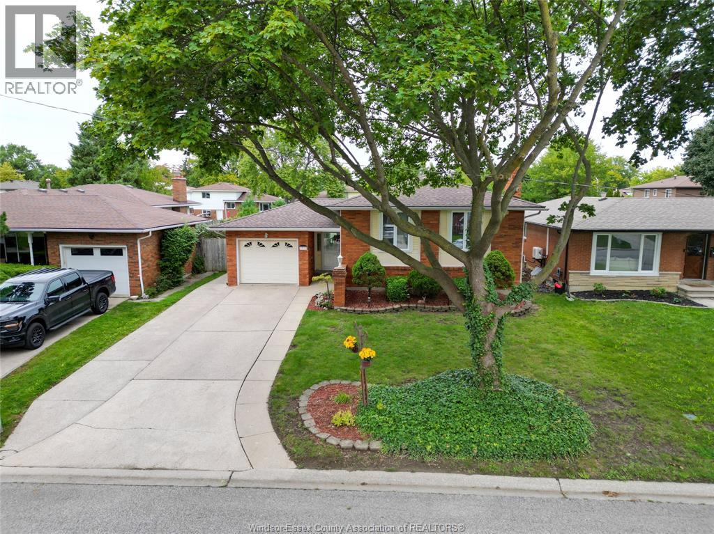 9810 Asgard Road, Windsor, Ontario  N8R 1E2 - Photo 2 - 26023064