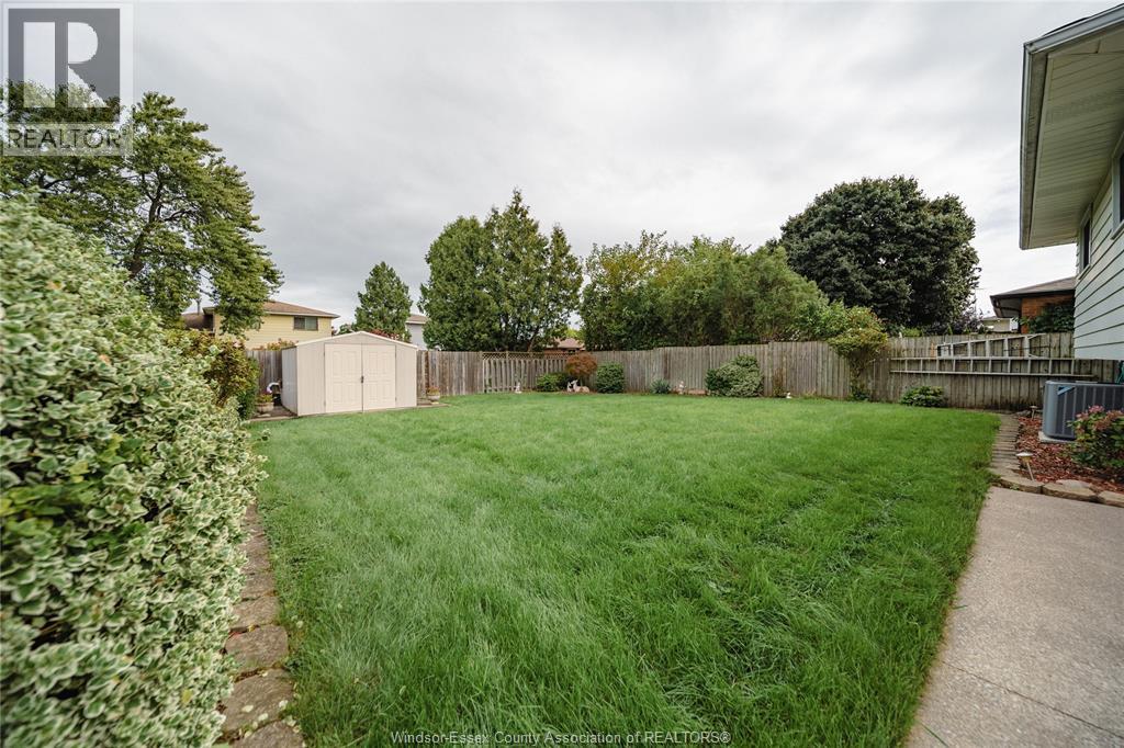 9810 Asgard Road, Windsor, Ontario  N8R 1E2 - Photo 26 - 26023064