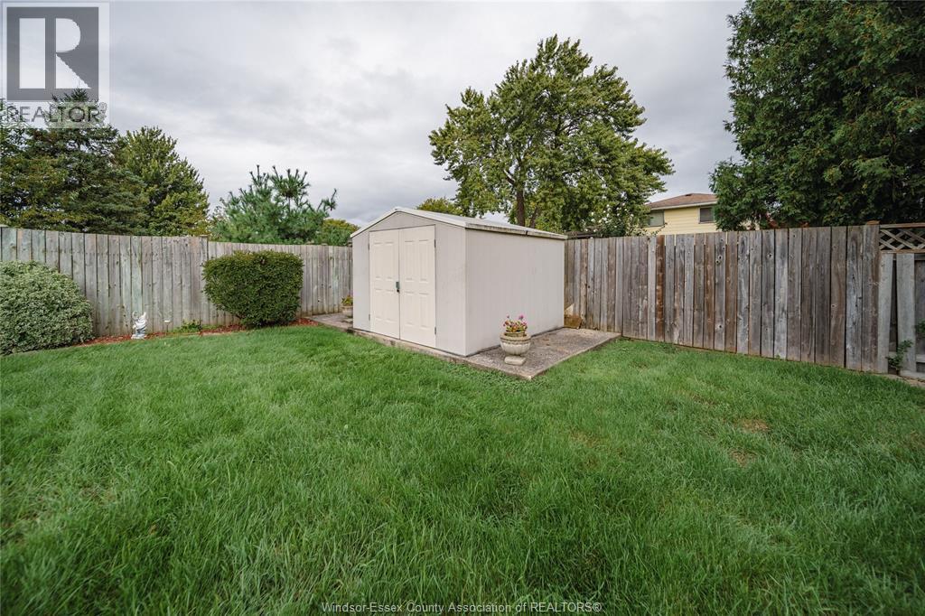 9810 Asgard Road, Windsor, Ontario  N8R 1E2 - Photo 27 - 26023064
