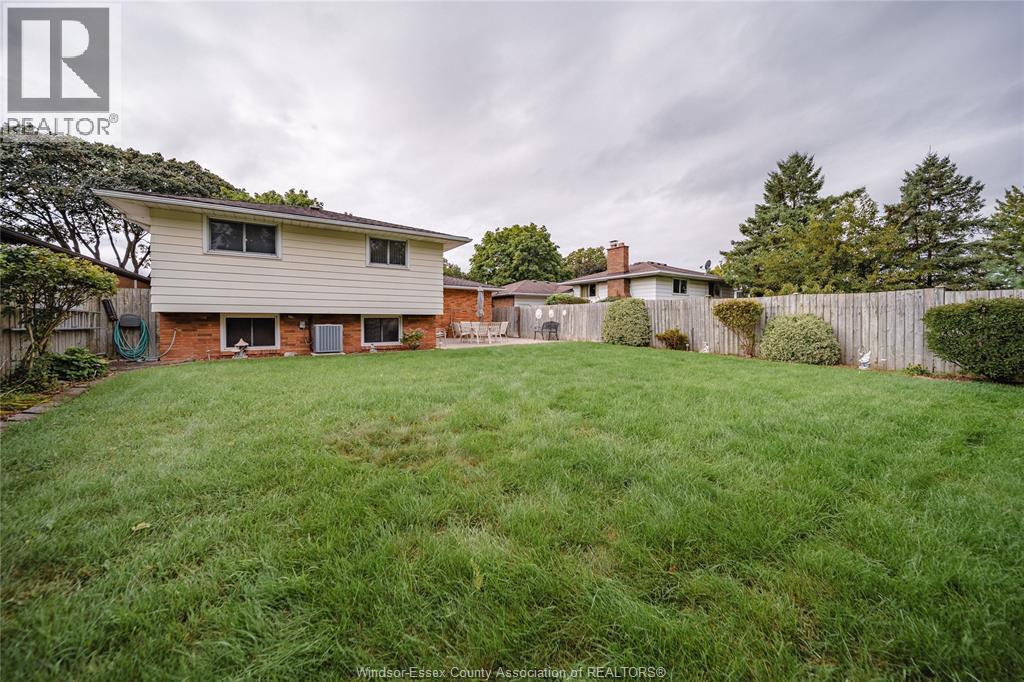 9810 Asgard Road, Windsor, Ontario  N8R 1E2 - Photo 28 - 26023064