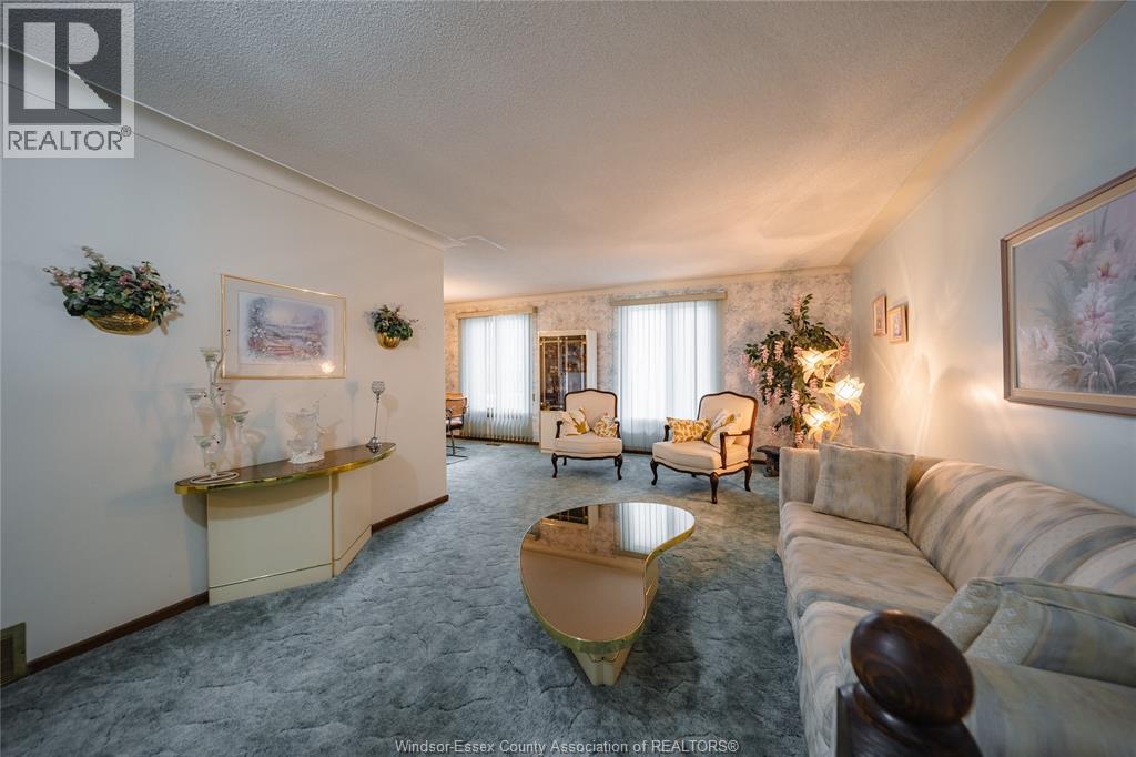 9810 Asgard Road, Windsor, Ontario  N8R 1E2 - Photo 4 - 26023064