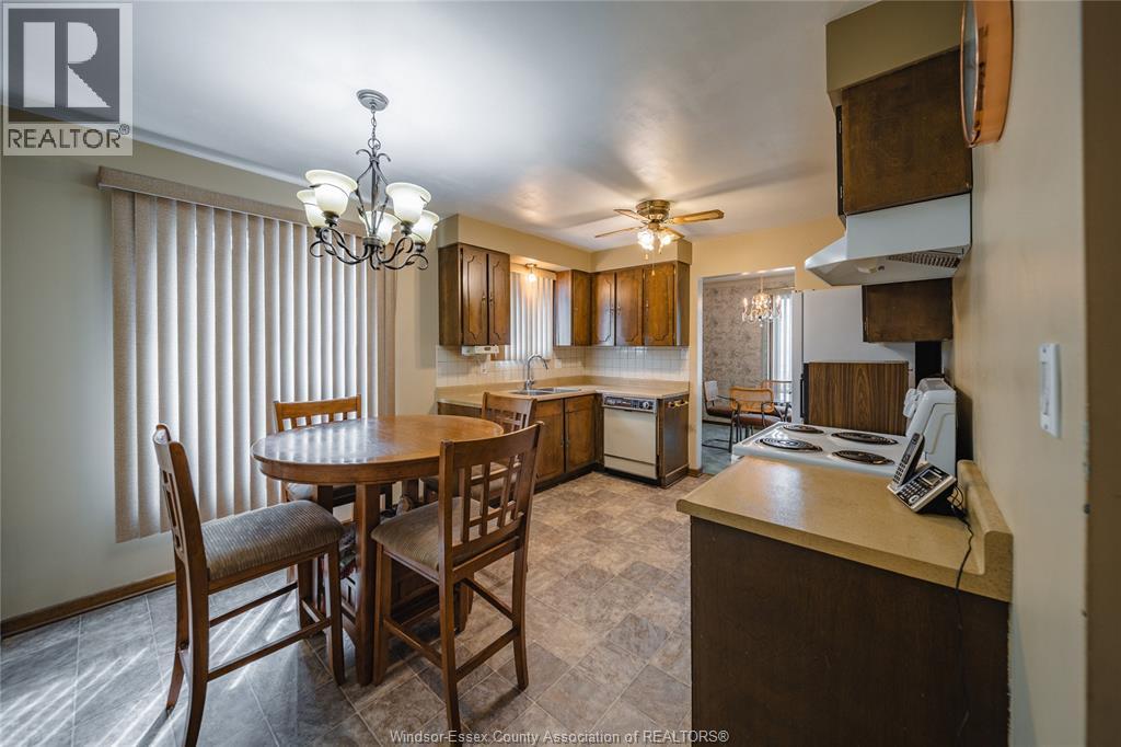 9810 Asgard Road, Windsor, Ontario  N8R 1E2 - Photo 8 - 26023064