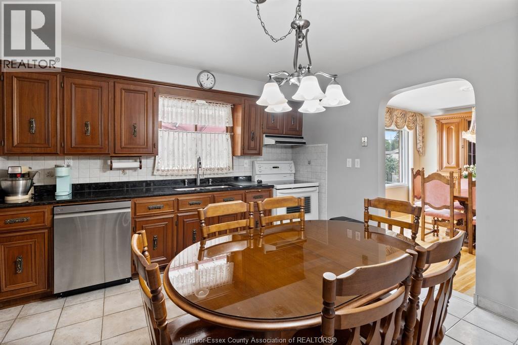 1459 Partington Avenue, Windsor, Ontario  N9B 2P7 - Photo 11 - 26023392
